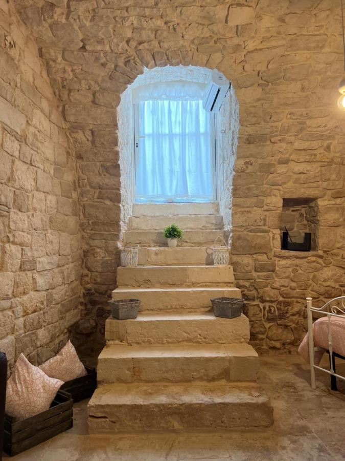 Dimora Martina Bed & Breakfast Loseto Exterior photo